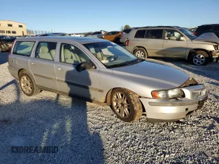 2002 Volvo V70 with VIN YV1SW58D021256528, listed as a Copart auction lot 87174134 with 184,399 mi miles and Salvage Title. Bid and sale history available at DreamBid. Image 4.