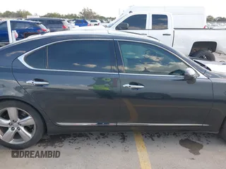 2008 Lexus LS 460 L z VIN JTHGL46F885026836, wystawiony jako IAAI lot #41881113 z przebiegiem 124 883 mil mil oraz . Historia ofert i sprzedaży dostępna na DreamBid. Obrazek 13.