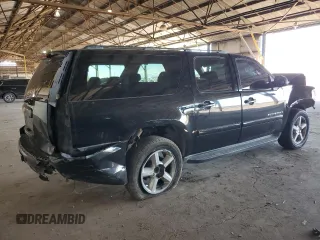2008 Chevrolet Suburban LT w/3LT with VIN 1GNFC16008R123357, listed as a Copart auction lot 68578134 with 276,123 mi miles and Salvage Title. Bid and sale history available at carsss.com. Image 3.