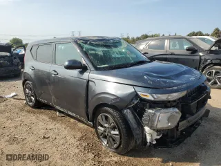 2021 Kia Soul EX with VIN KNDJ33AU4M7740940, listed as a Copart auction lot 71097004 with 82,593 mi miles and Salvage Title. Bid and sale history available at carsss.com. Image 4.