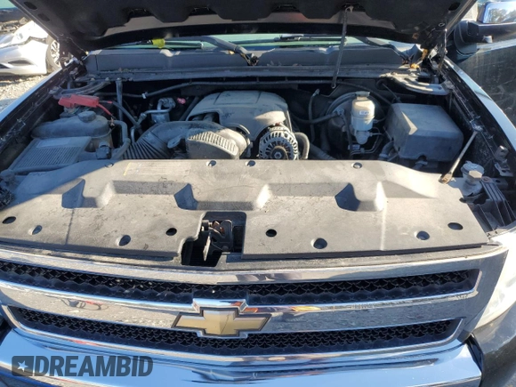2010 Chevrolet Silverado 1500 LS with VIN 1GCSKREA4AZ163482, listed as a Copart auction lot 84028464 with 108,989 mi miles and Clean Title. Bid and sale history available at DreamBid. Image 11.