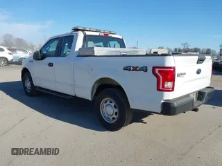2017 Ford F-150 XL z VIN 1FTEX1E86HFA80659, wystawiony jako IAAI lot #41657909 z przebiegiem 158 726 mil mil oraz . Historia ofert i sprzedaży dostępna na DreamBid. Obrazek 3.