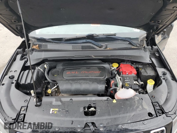 2020 Jeep Compass Latitude with VIN 3C4NJDBB8LT138319, listed as a Copart auction lot 58941325 with 32,620 mi miles and Salvage title. Bid and sale history available at DreamBid. Image 12.