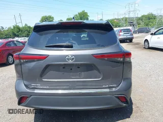 2022 Toyota Highlander XLE with VIN 5TDGZRBH6NS573548, listed as a IAAI auction lot 42398936 with 60,415 mi miles and . Bid and sale history available at DreamBid. Image 17.