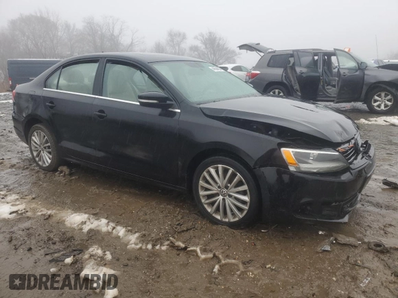 2011 Volkswagen Jetta SEL с VIN 3VWLZ7AJ5BM361174, выставлен на аукционе Copart как лот 44594195 с пробегом 204 030 миль миль и Списание • Salvage title. История ставок и продаж доступна на DreamBid. Изображение 4.