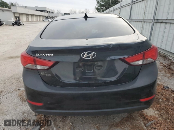 2015 Hyundai Elantra SE z VIN 5NPDH4AE4FH617845, wystawiony jako Copart lot #84423864 z przebiegiem Nie podano mil oraz Nie do naprawy. Historia ofert i sprzedaży dostępna na DreamBid. Obrazek 6.