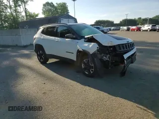 2018 Jeep Compass Trailhawk with VIN 3C4NJDDB9JT451745, listed as a Copart auction lot 61187255 with 88,923 mi miles and Salvage title. Bid and sale history available at DreamBid. Image 14.