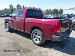 2018 Ram 1500 Express z VIN 1C6RR7FGXJS265225, wystawiony jako IAAI lot #42026301 z przebiegiem 109 131 mil mil oraz . Historia ofert i sprzedaży dostępna na DreamBid. Obrazek 3.