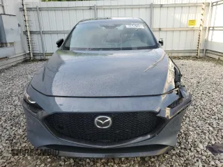 2024 Mazda 3 S Carbon Edition z VIN JM1BPBLM5R1709674, wystawiony jako Copart lot #62645125 z przebiegiem Nie podano mil oraz Nie do naprawy • Non repairable. Historia ofert i sprzedaży dostępna na DreamBid. Obrazek 5.