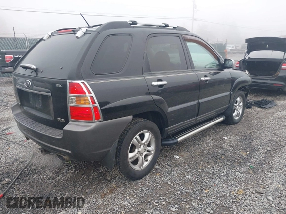 2008 Kia Sportage LX with VIN KNDJE723987527110, listed as a IAAI auction lot 42020008 with 197,810 mi miles and . Bid and sale history available at DreamBid. Image 4.