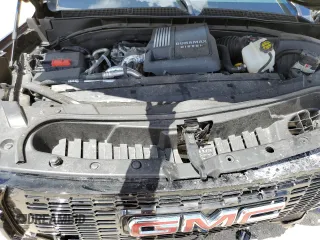2023 GMC Yukon XL Denali with VIN 1GKS2JKT2PR438920, listed as a Copart auction lot 69749244 with 23,817 mi miles and Salvage Title. Bid and sale history available at DreamBid. Image 13.