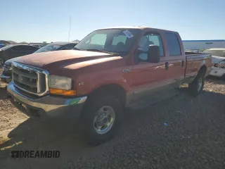 2001 Ford Super Duty F-250 XL with VIN 1FTNW21S81EA34207, listed as a Copart auction lot 77451904 with 207,829 mi miles and Salvage Title. Bid and sale history available at carsss.com. Image 1.