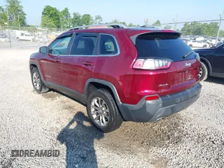 2019 Jeep Cherokee Latitude Plus z VIN 1C4PJMLX0KD101546, wystawiony jako IAAI lot #42388731 z przebiegiem 86 920 mil mil oraz . Historia ofert i sprzedaży dostępna na DreamBid. Obrazek 3.