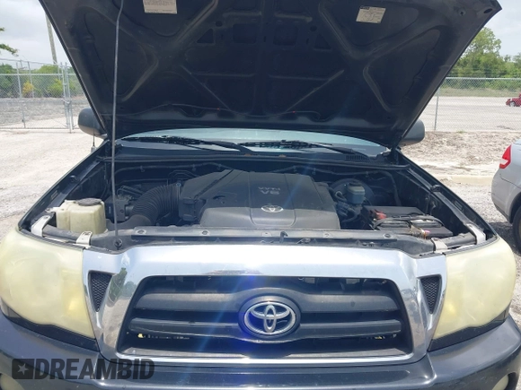 2006 Toyota Tacoma PreRunner with VIN 3TMJU62NX6M026499, listed as a IAAI auction lot 42437645 with 452,309 mi miles and . Bid and sale history available at DreamBid. Image 10.