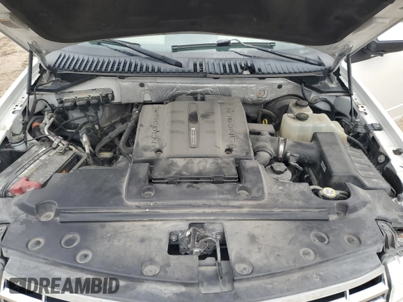 2013 Lincoln Navigator z VIN 5LMJJ2H55DEL07940, wystawiony jako Copart lot #50454775 z przebiegiem 182 682 mil mil oraz Szkoda całkowita • Salvage title. Historia ofert i sprzedaży dostępna na DreamBid. Obrazek 12.