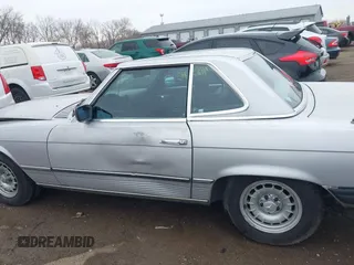 1983 Mercedes-Benz 380 with VIN WDBBA45A0DB024774, listed as a IAAI auction lot 41882815 with 138,386 mi miles. Bid and sale history available at carsss.com. Image 14.