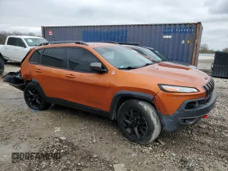 2016 Jeep Cherokee Trailhawk z VIN 1C4PJMBS6GW134052, wystawiony jako Copart lot #55398625 z przebiegiem 158 742 mil mil oraz Nie do naprawy • Non repairable. Historia ofert i sprzedaży dostępna na DreamBid. Obrazek 4.
