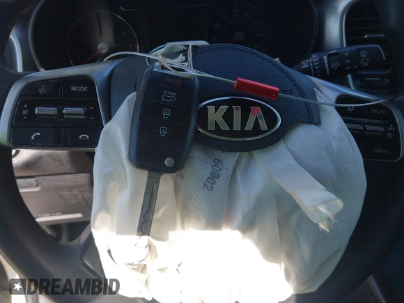 2019 Kia Sorento LX with VIN 5XYPG4A36KG579616, listed as a IAAI auction lot 41472626 with 110,078 mi miles. Bid and sale history available at carsss.com. Image 11.