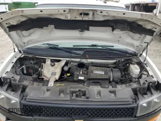 2018 Chevrolet Express Cargo z VIN 1GCWGAFGXJ1291456, wystawiony jako Copart lot #82140854 z przebiegiem 141 829 mil mil oraz Szkoda całkowita • Salvage title. Historia ofert i sprzedaży dostępna na DreamBid. Obrazek 11.