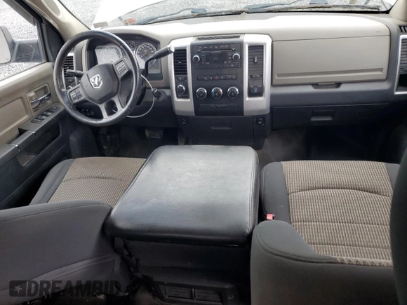 2012 Ram 2500 SLT z VIN 3C6TD5DT9CG288319, wystawiony jako Copart lot #61128665 z przebiegiem 183 915 mil mil oraz Czysty tytuł • Clean title. Historia ofert i sprzedaży dostępna na DreamBid. Obrazek 8.