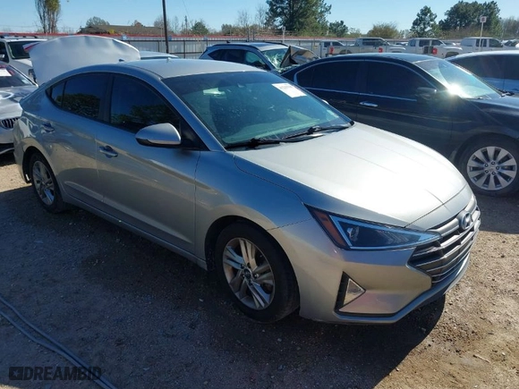 2020 Hyundai Elantra Value Edition with VIN 5NPD84LFXLH615311, listed as a IAAI auction lot 41219798 with 77,300 mi miles. Bid and sale history available at carsss.com. Image 1.