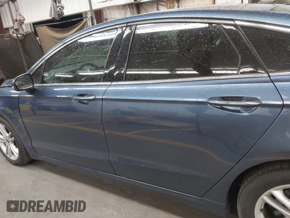 2018 Ford Fusion SE with VIN 3FA6P0HD6JR253375, listed as a IAAI auction lot 41945955 with 47,072 mi miles. Bid and sale history available at carsss.com. Image 14.