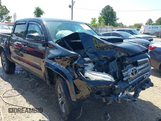 2017 Toyota Tacoma SR5 z VIN 5TFAZ5CNXHX048879, wystawiony jako IAAI lot #42157227 z przebiegiem 119 932 mil mil oraz . Historia ofert i sprzedaży dostępna na DreamBid. Obrazek 6.