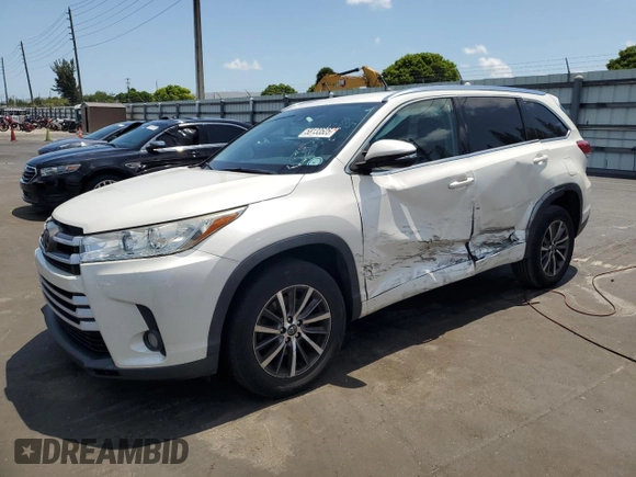 2018 Toyota Highlander SE with VIN 5TDKZRFH2JS550203, listed as a Copart auction lot 58133525 with 117,891 mi miles and Salvage title. Bid and sale history available at DreamBid. Image 1.