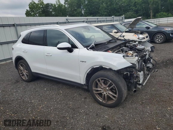 2020 Porsche Cayenne E-Hybrid с VIN WP1AE2AY4LDA23086, выставлен на аукционе Copart как лот 60710045 с пробегом 56 283 миль миль и Списание • Salvage title. История ставок и продаж доступна на DreamBid. Изображение 4.