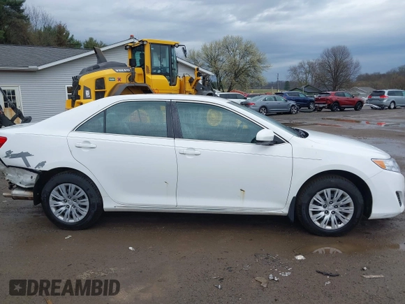 2012 Toyota Camry L with VIN 4T1BF1FK4CU106269, listed as a IAAI auction lot 41934780 with 137,867 mi miles. Bid and sale history available at carsss.com. Image 14.