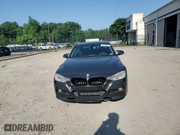 2014 BMW 3 Series 328d xDrive with VIN WBA3D5C55EF147471, listed as a Copart auction lot 61530255 with 222,053 mi miles and Salvage title. Bid and sale history available at DreamBid. Image 13.