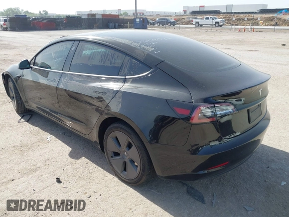 2023 Tesla Model 3 z VIN 5YJ3E1EA7PF465540, wystawiony jako IAAI lot #42261848 z przebiegiem 15 885 mil mil oraz . Historia ofert i sprzedaży dostępna na DreamBid. Obrazek 3.