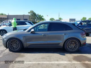 2015 Porsche Macan S with VIN WP1AB2A57FLB55185, listed as a IAAI auction lot 42259316 with 116,018 mi miles and . Bid and sale history available at DreamBid. Image 14.