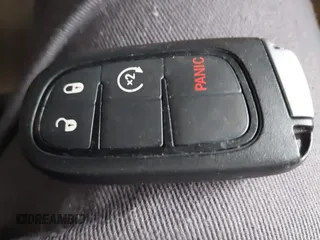 2021 Jeep Cherokee Altitude с VIN 1C4PJMLB2MD228158, выставлен на аукционе IAAI как лот 41936009 с пробегом 53 106 миль миль и . История ставок и продаж доступна на DreamBid. Изображение 11.