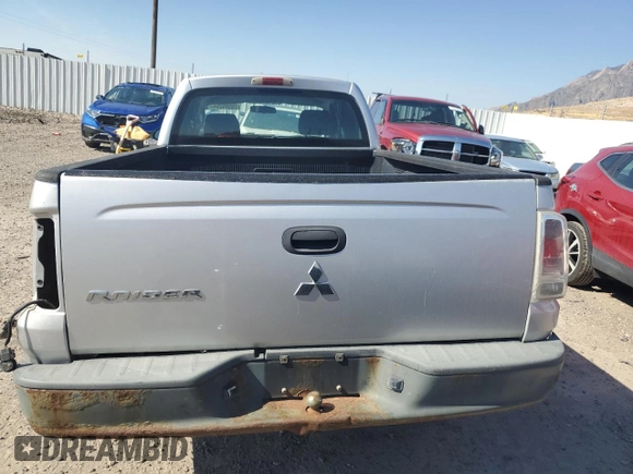 2006 Mitsubishi Raider LS z VIN 1Z7HC22K06S581912, wystawiony jako Copart lot #70500254 z przebiegiem 137 038 mil mil oraz Szkoda całkowita • Salvage title. Historia ofert i sprzedaży dostępna na DreamBid. Obrazek 6.