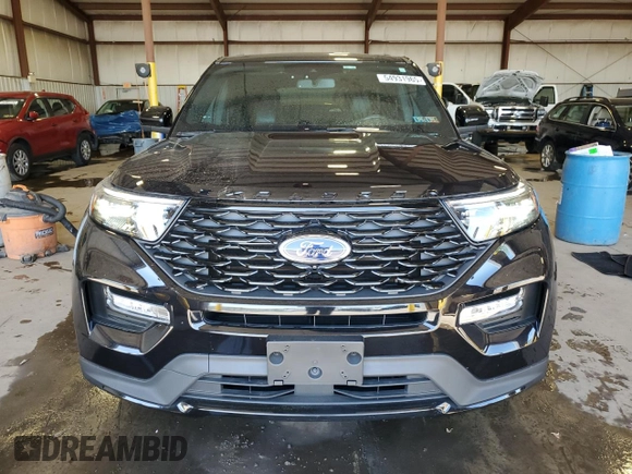 2022 Ford Explorer ST-Line z VIN 1FMSK8KHXNGA19797, wystawiony jako Copart lot #54931965 z przebiegiem 24 802 mil mil oraz Szkoda całkowita • Salvage title. Historia ofert i sprzedaży dostępna na DreamBid. Obrazek 5.