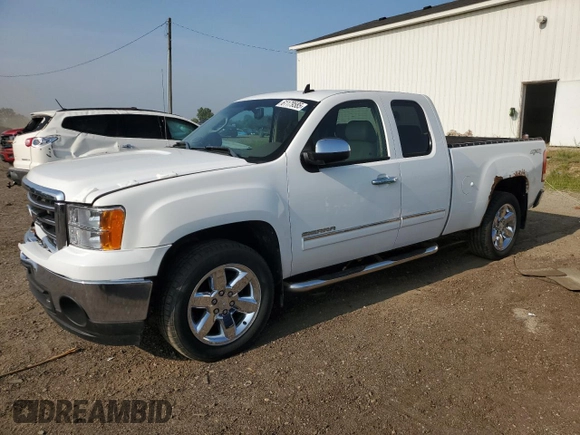 2013 GMC Sierra 1500 SLT with VIN 1GTR2WE75DZ272068, listed as a Copart auction lot 61179585 with 203,512 mi miles and Clean title. Bid and sale history available at DreamBid. Image 1.