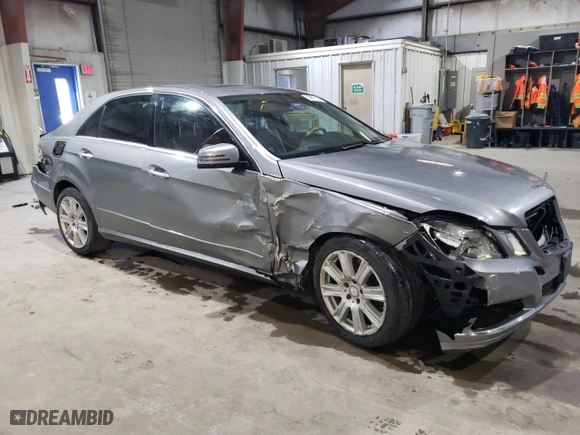 2013 Mercedes-Benz E-Class E 350 Luxury with VIN WDDHF8JB9DA765245, listed as a Copart auction lot 50977185 with 117,888 mi miles and Salvage Title. Bid and sale history available at carsss.com. Image 4.