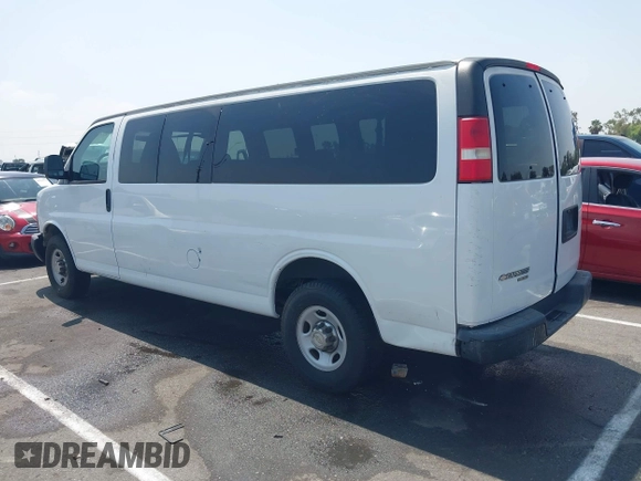 2014 Chevrolet Express Passenger LT with VIN 1GAZG1FG4E1154654, listed as a IAAI auction lot 42605616 with 155,896 mi miles and . Bid and sale history available at DreamBid. Image 3.