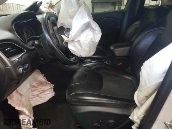 2019 Jeep Cherokee Latitude Plus with VIN 1C4PJMLB4KD258338, listed as a Copart auction lot 46656205 with 0 mi miles and Salvage Title. Bid and sale history available at carsss.com. Image 7.