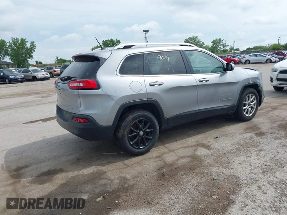 2017 Jeep Cherokee Latitude z VIN 1C4PJMCB0HW632246, wystawiony jako IAAI lot #42529014 z przebiegiem 267 091 mil mil oraz . Historia ofert i sprzedaży dostępna na DreamBid. Obrazek 4.