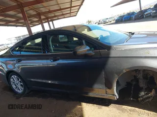 2019 Ford Fusion SE with VIN 3FA6P0HD9KR104024, listed as a IAAI auction lot 41831472 with 44,629 mi miles. Bid and sale history available at carsss.com. Image 13.