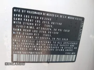 2023 Volkswagen Tiguan S z VIN 3VVRB7AX7PM076426, wystawiony jako IAAI lot #41453269 z przebiegiem 63 478 mil mil oraz . Historia ofert i sprzedaży dostępna na DreamBid. Obrazek 9.
