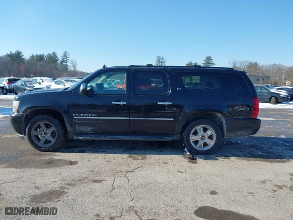 2009 Chevrolet Suburban LTZ with VIN 1GNFK36329R291320, listed as a IAAI auction lot 41393816 with 157,469 mi miles. Bid and sale history available at carsss.com. Image 14.