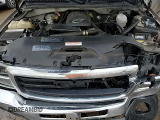 2004 GMC Sierra 1500 SLE with VIN 1GTEK19T44Z239667, listed as a Copart auction lot 61437835 with 203,264 mi miles and Clean title. Bid and sale history available at DreamBid. Image 11.