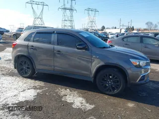 2017 Mitsubishi Outlander ES z VIN JA4AP3AUXHZ043376, wystawiony jako IAAI lot #41401895 z przebiegiem 50 724 mil mil oraz . Historia ofert i sprzedaży dostępna na DreamBid. Obrazek 1.