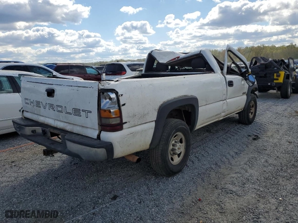 2002 Chevrolet Silverado 2500 Work Truck with VIN 1GCGC24UX2Z317796, listed as a Copart auction lot 75567114 with 226,308 mi miles and Salvage Title. Bid and sale history available at carsss.com. Image 3.