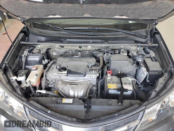 2015 Toyota RAV4 LE z VIN JTMBFREV2FD142982, wystawiony jako Copart lot #65502005 z przebiegiem 52 229 mil mil oraz Szkoda całkowita • Salvage title. Historia ofert i sprzedaży dostępna na DreamBid. Obrazek 12.