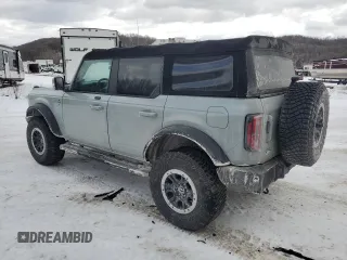 2021 Ford Bronco with VIN 1FMDE5DH7MLA94877, listed as a Copart auction lot 42676505 with 43,918 mi miles and Salvage title. Bid and sale history available at DreamBid. Image 2.