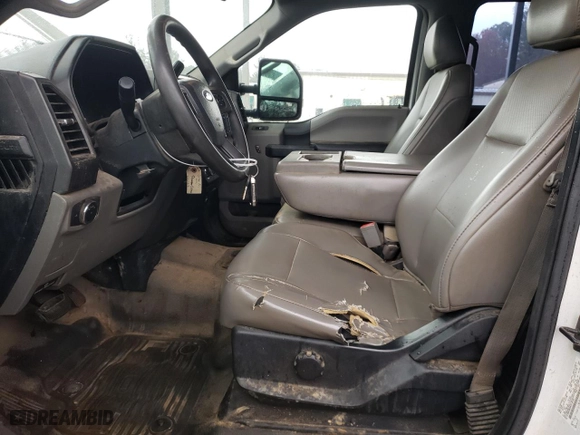 2019 Ford Super Duty F-350 SRW XL with VIN 1FT8W3B68KEC95181, listed as a Copart auction lot 83804294 with NaN miles and Clean Title. Bid and sale history available at carsss.com. Image 7.